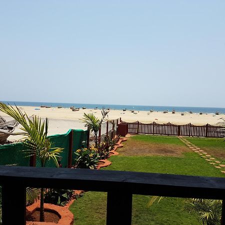 Klub Khavana- The Exclusive Beachfront Resort Vengurla ภายนอก รูปภาพ