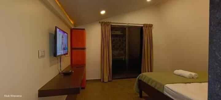 Klub Khavana- The Exclusive Beachfront Resort Vengurla ภายนอก รูปภาพ