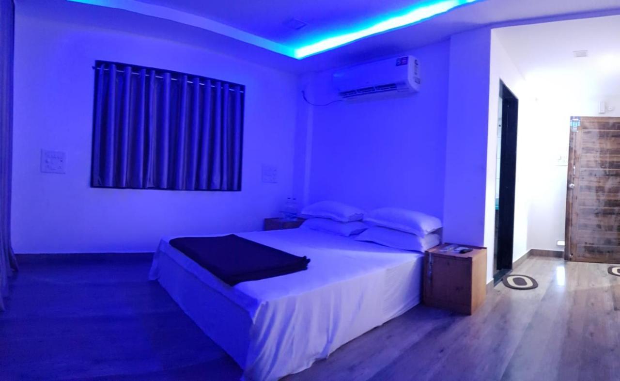 Klub Khavana- The Exclusive Beachfront Resort Vengurla ภายนอก รูปภาพ